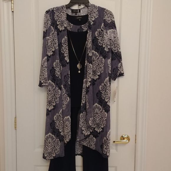 R & M Richards Other - NWT Woman's 3 pieces pant suit made in USA
